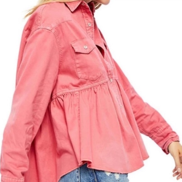 FREE PEOPLE Dylan Button-Up Babydoll Chambray Shirt Jacket - Picture 4 of 10